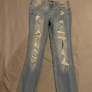 Hollister light wash destroyed skinny jeans